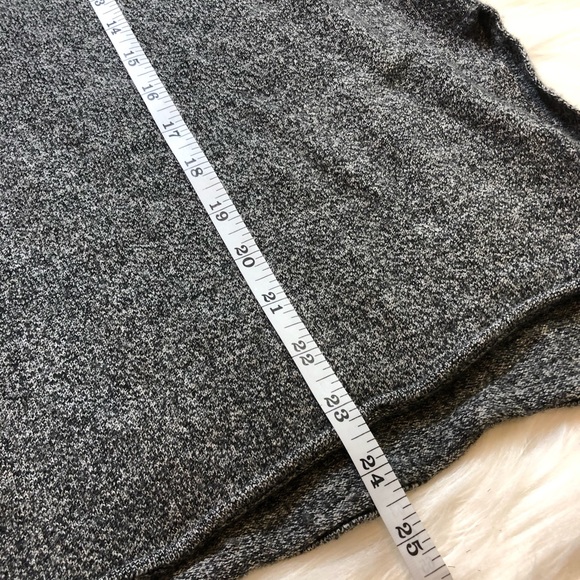 Aritzia Babaton Erin V-Neck Tunic Grey Heather XS - Picture 7 of 8
